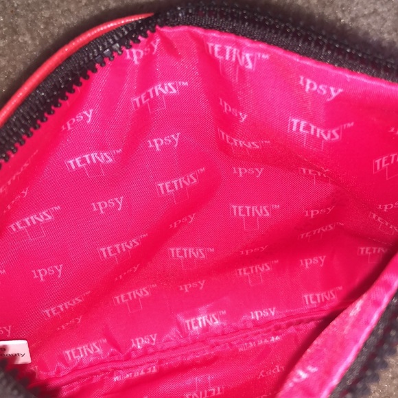 Ipsy Bags 2/$8, 3/$10, 5/$15 - Picture 3 of 3